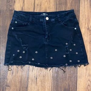 BLACK MINI EDGY SKIRT / HAMMER JEANS